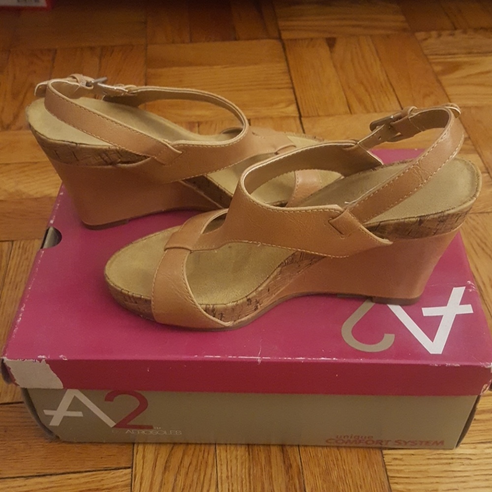 Aerosoles Tan wedges